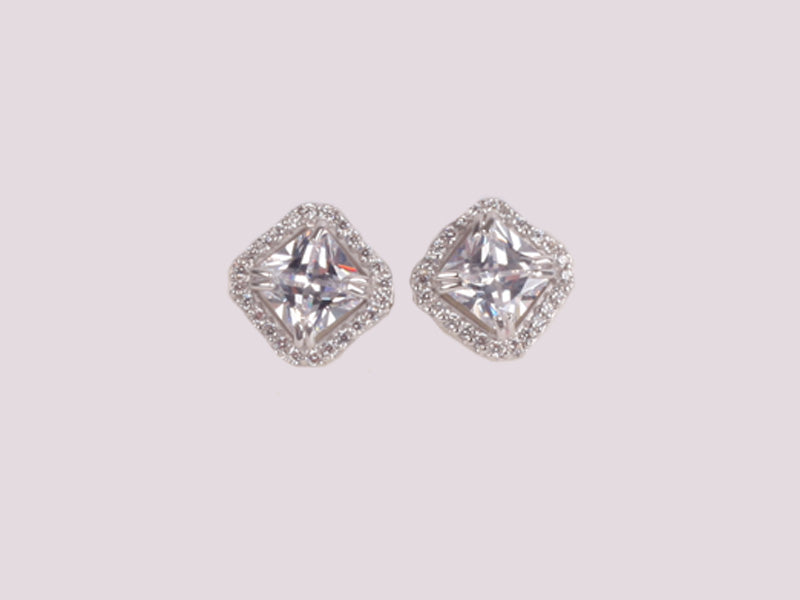 A White Cubic Zirconia Earring