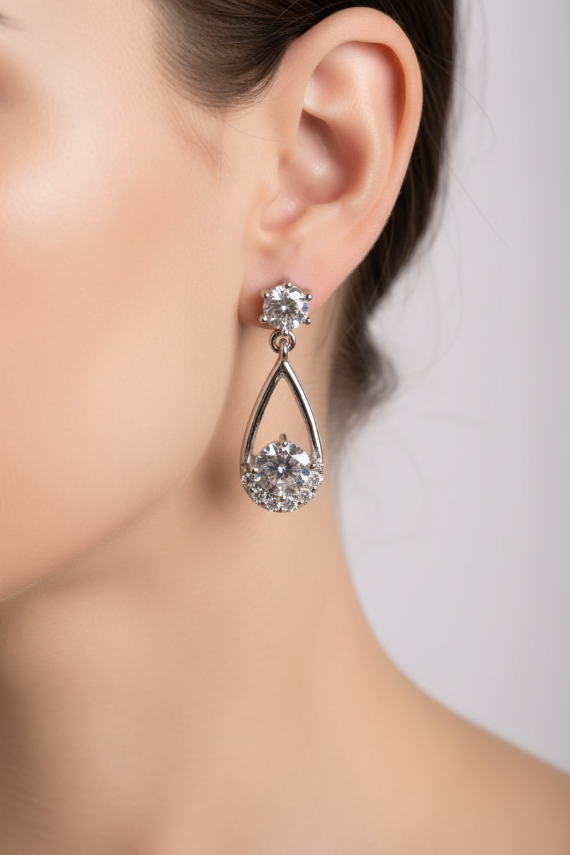 A White Cubic Zirconia Earring