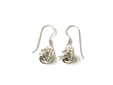 A Silver 8mm Drop Earring