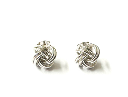 A Silver 10mm Stud Earring