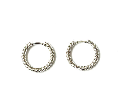 A Silver 18mm Hoop Earring