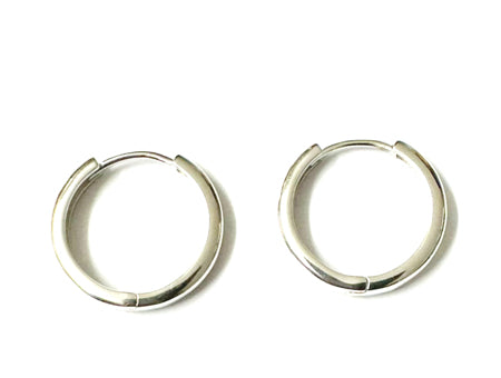 A Silver 18mm Hoop Earring