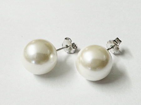 Pearl Earring