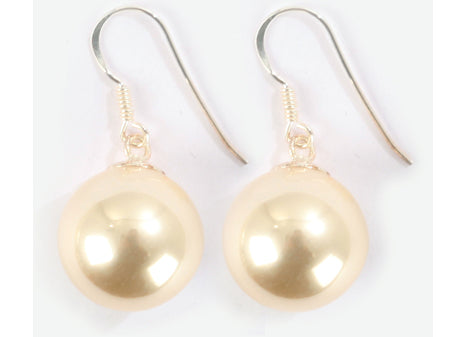 Pearl Earring