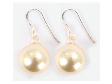 Pearl Earring