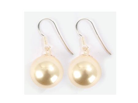 Pearl Earring
