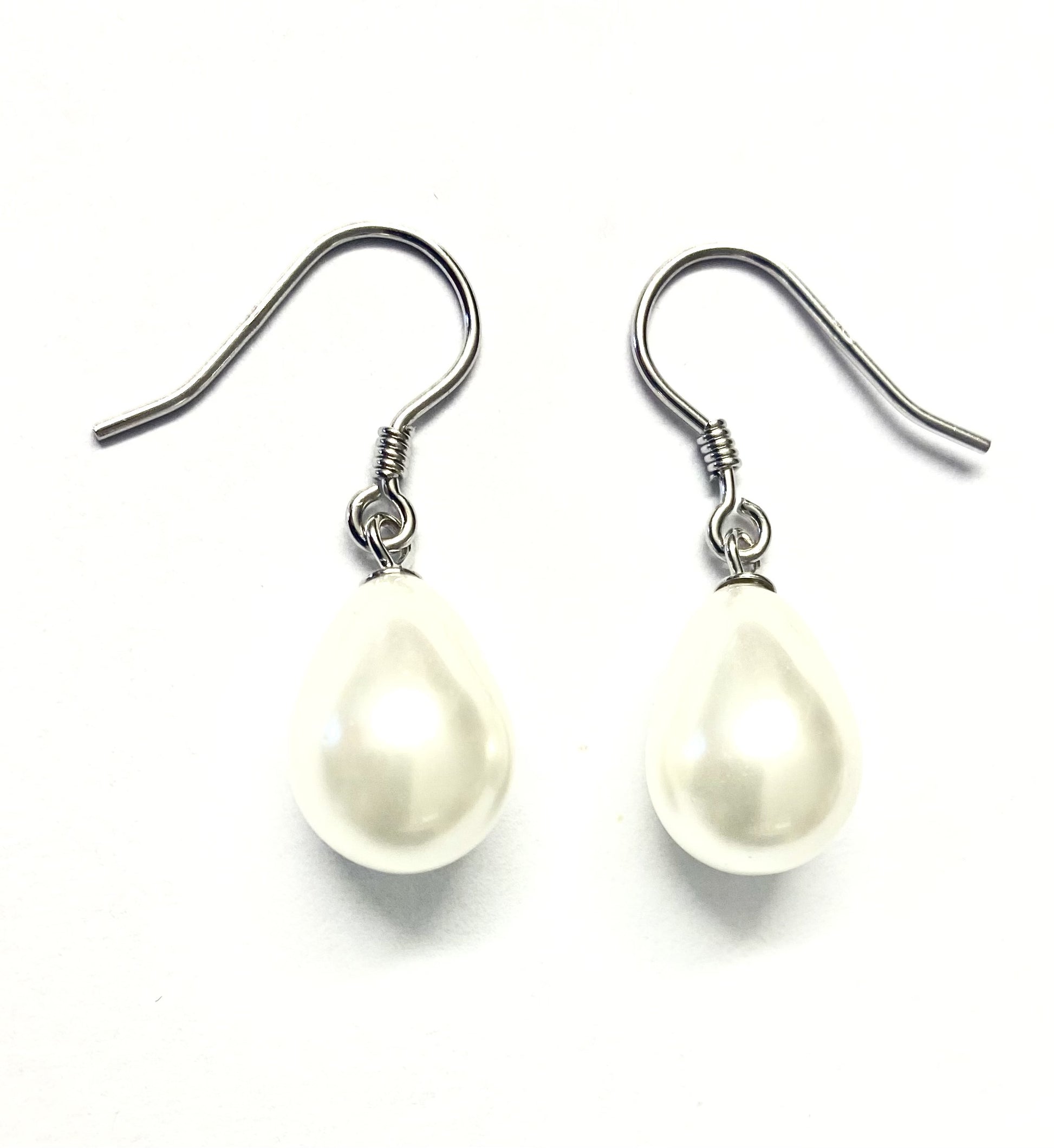 Pearl Earring Oval 8 x11