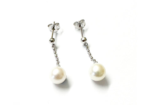 Pearl Earring