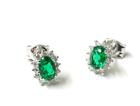 9 CT White Gold Emerald Cz Earring.7X5