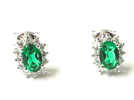 9 CT White Gold Emerald Cz Earring.7X5