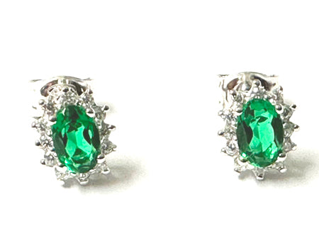 9 CT White Gold Emerald Cz Earring.7X5