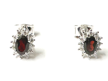 9 CT White Gold Garnet Cz Earring.6X4