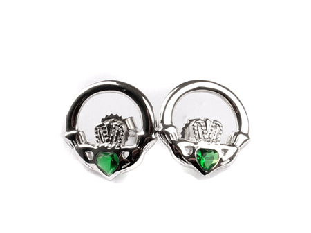 9 CT White Gold Earring.