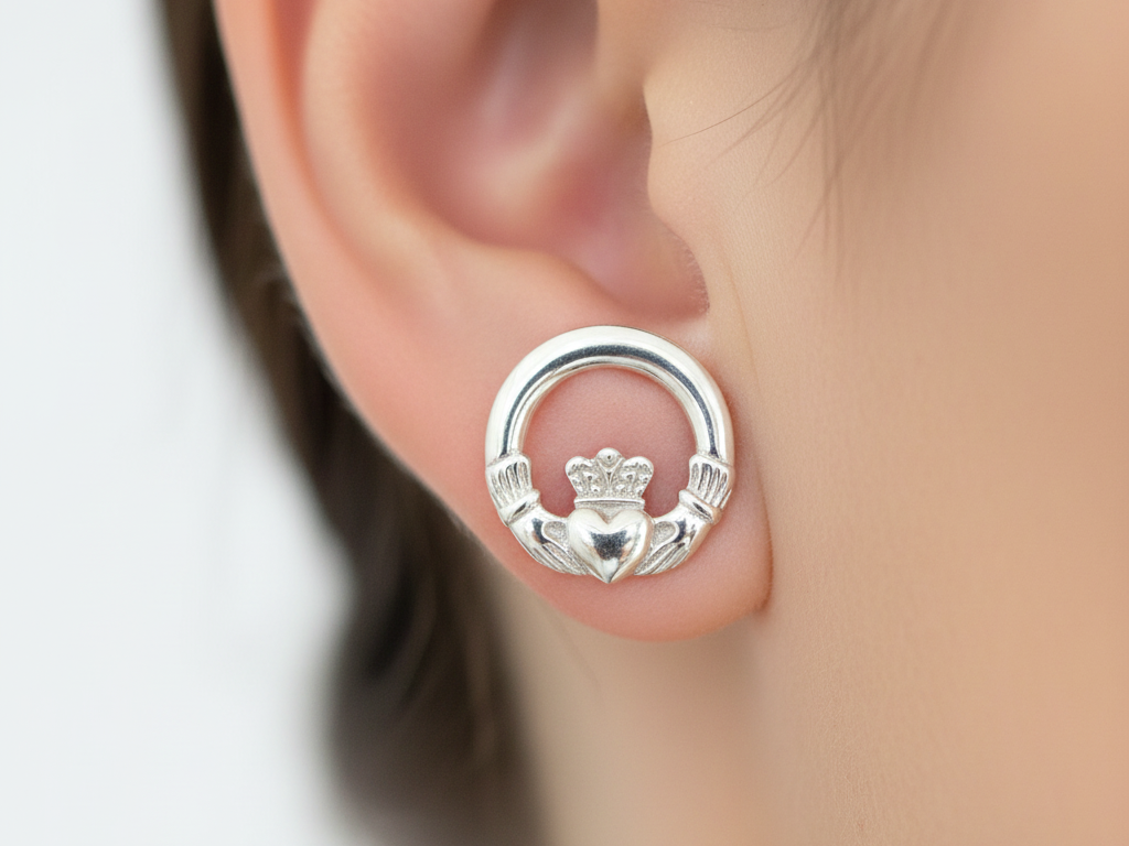 9 CT White Gold Earring