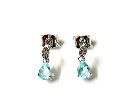 9 CT White Gold Aqua Cz Earring.
