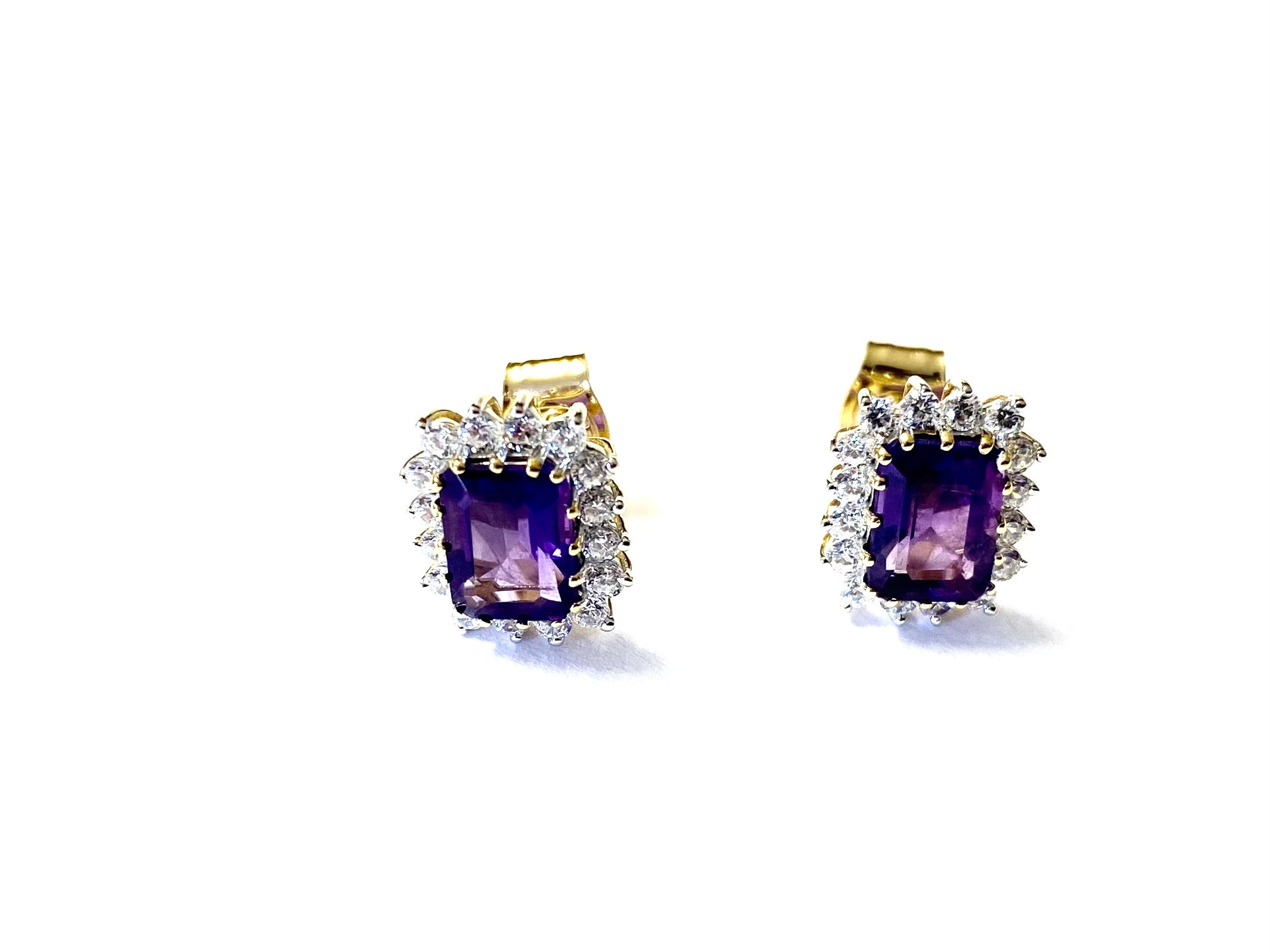 9 CT Yellow Gold Amethyst Earring