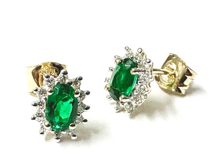 9 CT Yellow Gold Emerald Cz Pendant Chained 7×5