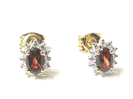 9 CT Yellow Gold Garnet Cz Earring.6X4