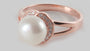 A Rose Gold with Pearl Ring
