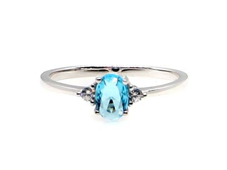 An Aquamarine Cubic Zirconia Ring