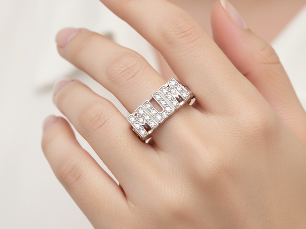 A White Cubic Zirconia Mum Ring
