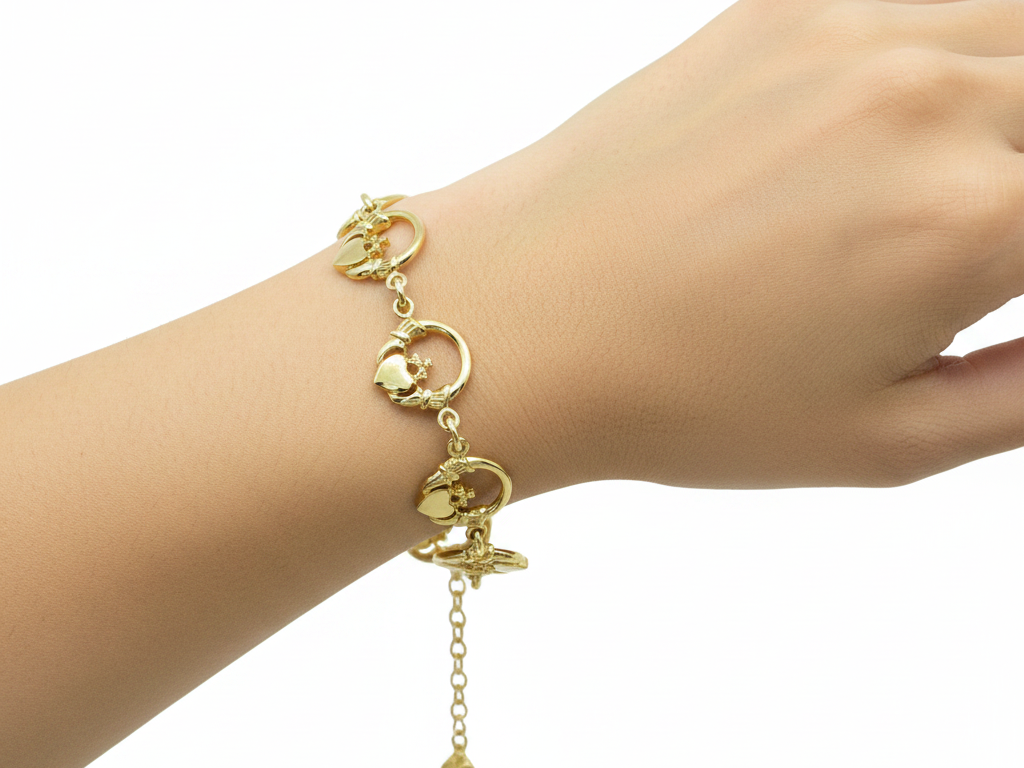 9ct Yellow Gold Claddagh Bracelet