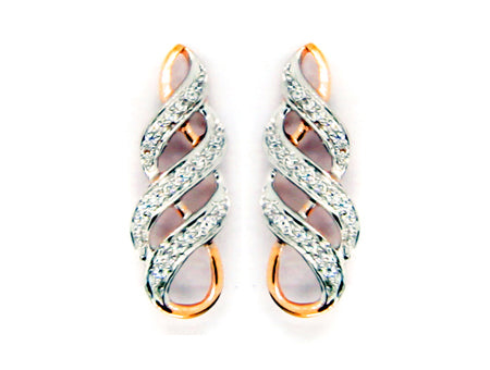9 CT Rose Gold Earring.