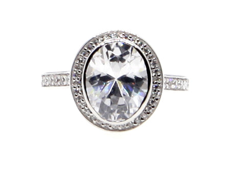 9ct White Gold Cz Ring.