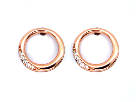 A White Cubic Zirconia Earring