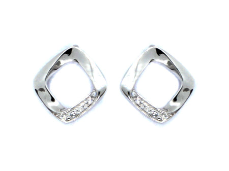 A White Cubic Zirconia Earring