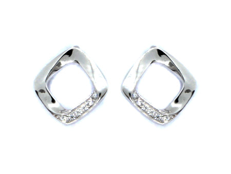 A White Cubic Zirconia Earring