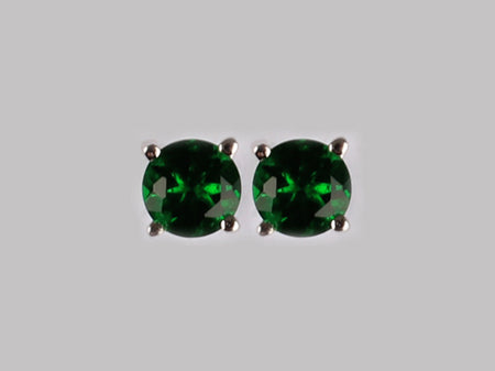 A Emerald & White Cubic Zirconia Earring.4MM