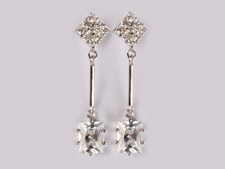 A White Cubic Zirconia Earring