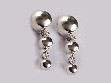 Simply Silver Earring