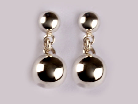 Simply Silver Earring