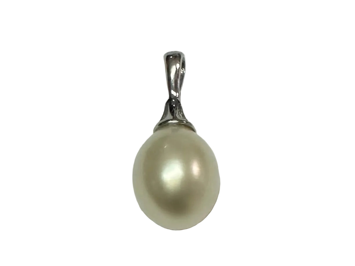 Pearl Pendant