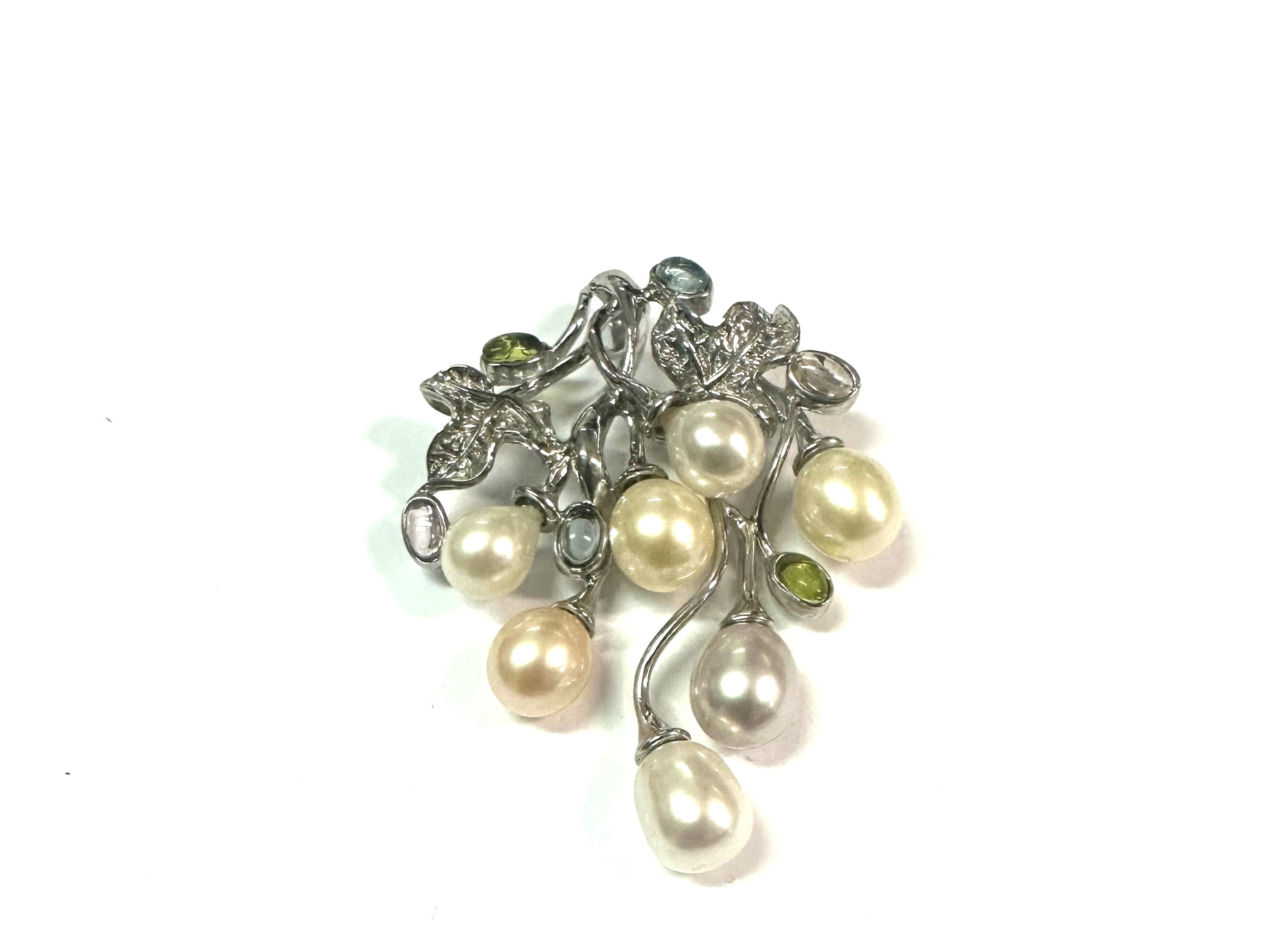 Pearl Pendant with Aquamarine and Peridot stones