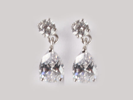 A White Cubic Zirconia Earring