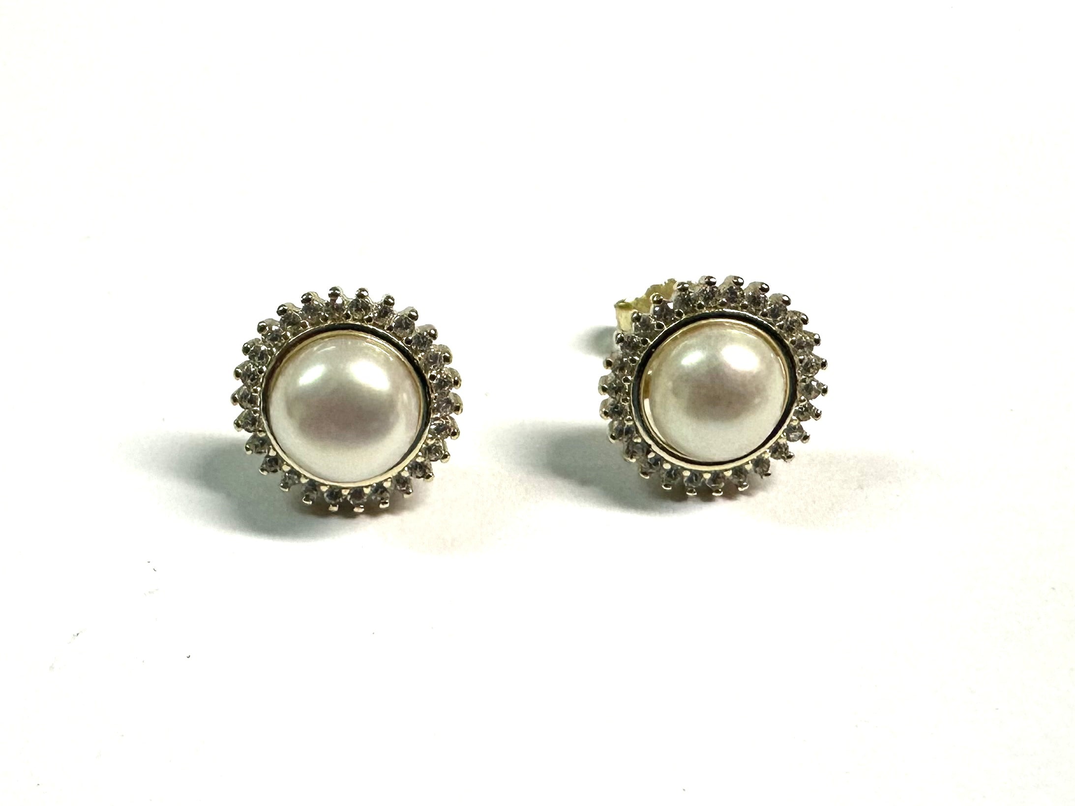 Gold Plated Silver Pearl Earring