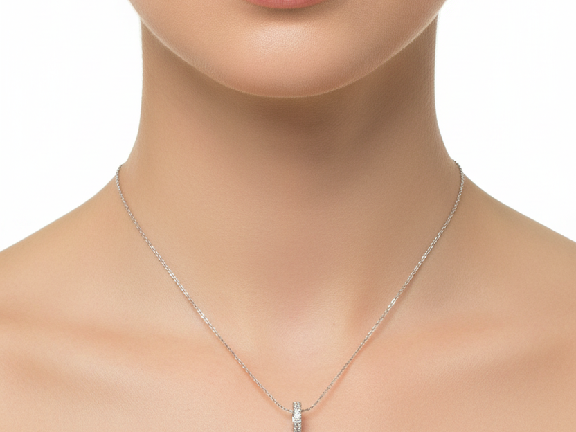 A White Cubic Zirconia Pendant