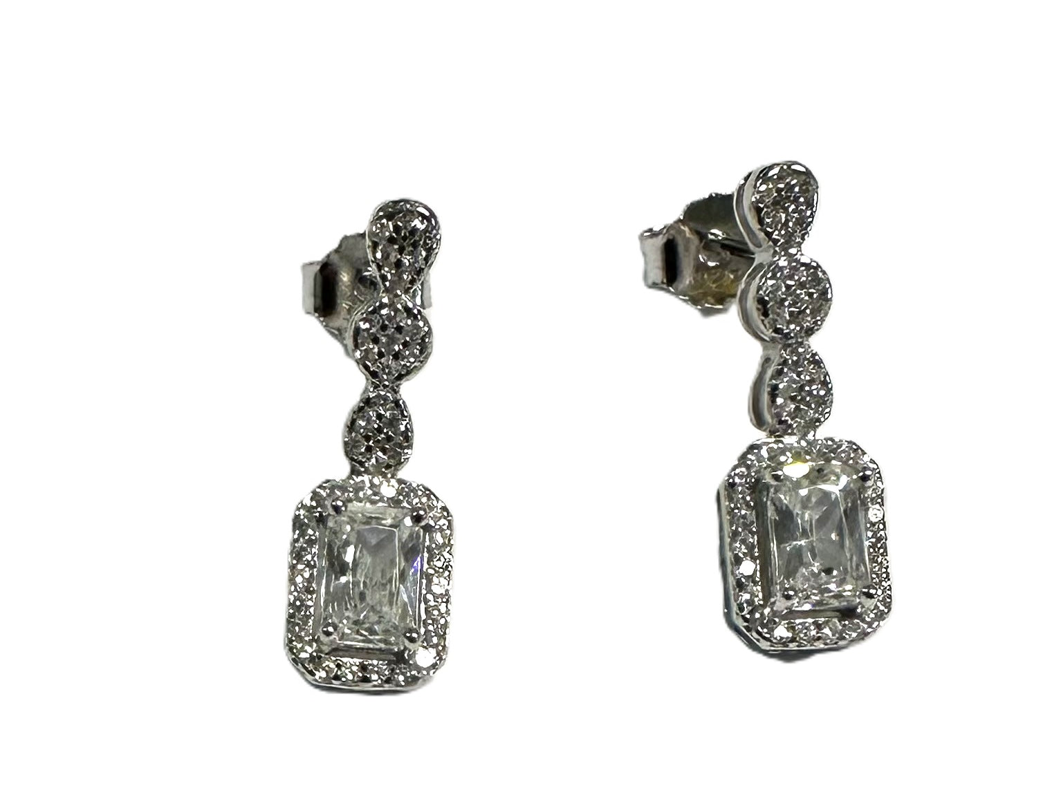 White Cubic Zirconia Silver Earring