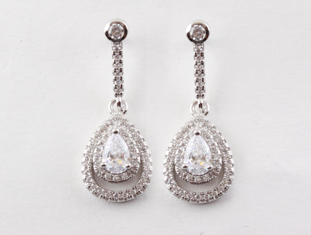 A White Cubic Zirconia Earring