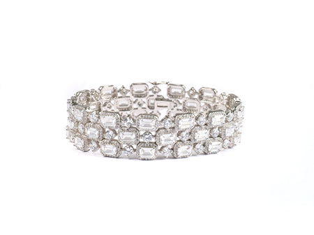A White Cubic Zirconia Bracelet
