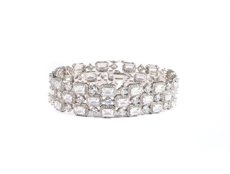 A White Cubic Zirconia Bracelet