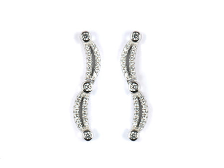 A White Cubic Zirconia Earring