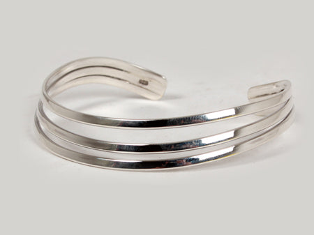 Simply Silver Bangle