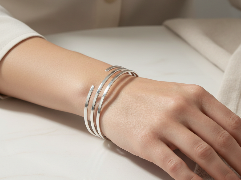 Simply Silver Bangle