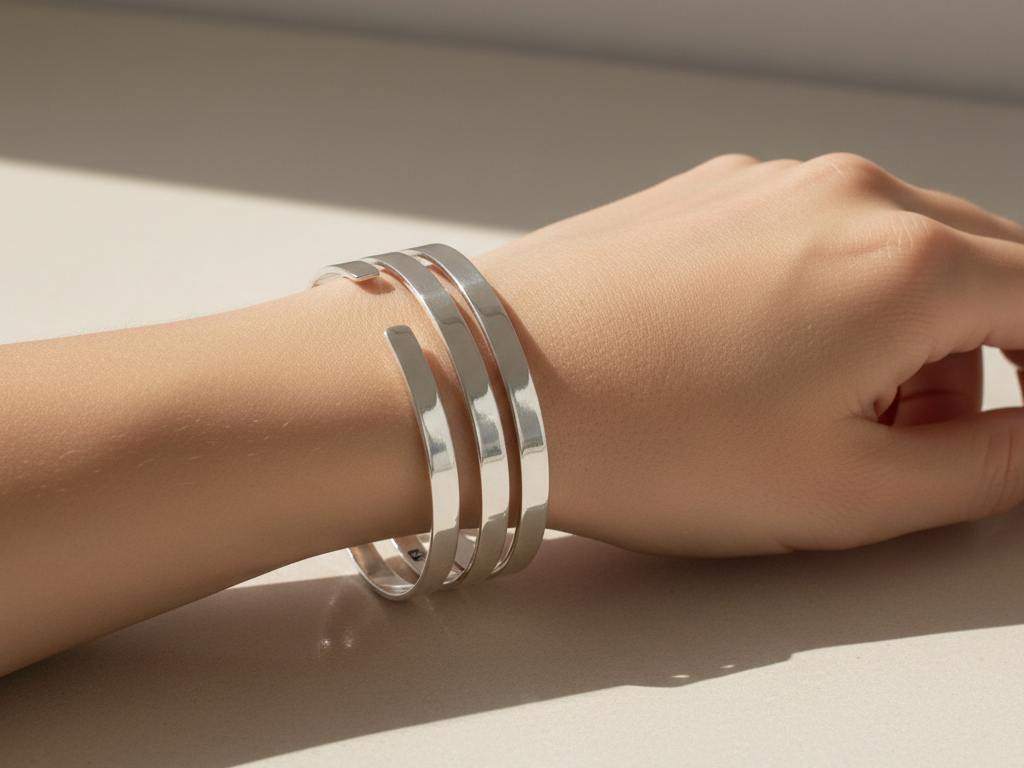 Simply Silver Bangle