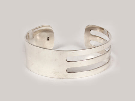 Simply Silver Bangle