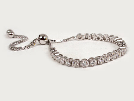 A White Cubic Zirconia Bracelet